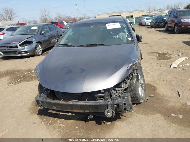 4T1BF1FK1FU014721 Toyota CAMRY SE