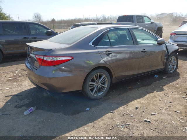 4T1BF1FK1FU014721 Toyota CAMRY SE