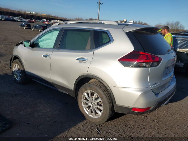 5N1AT2MV7JC788266 Nissan ROGUE SV