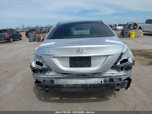 55SWF4JB9HU218319 Mercedes-Benz C 300 Luxury/sport