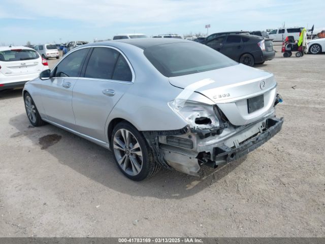 55SWF4JB9HU218319 Mercedes-Benz C 300 Luxury/sport