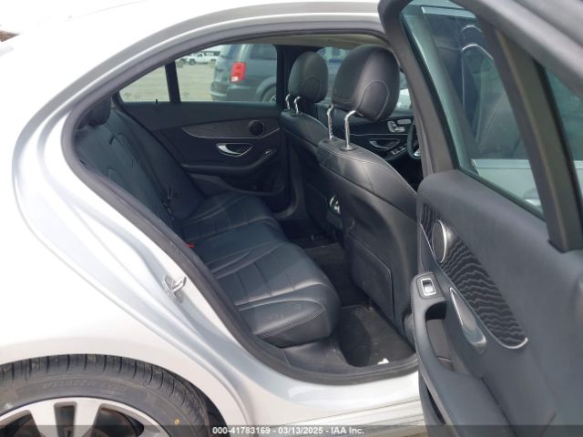 55SWF4JB9HU218319 Mercedes-Benz C 300 Luxury/sport