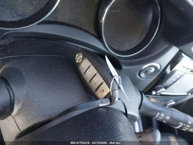 5N1AT2MT9GC880700 Nissan Rogue Sl