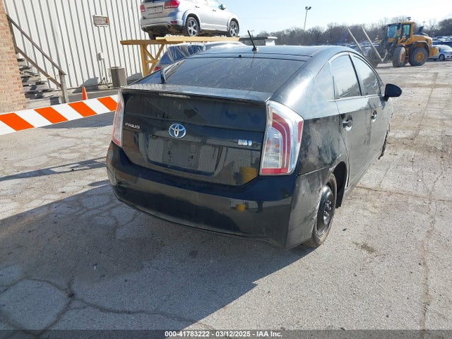 Toyota Prius Two 2015 JTDKN3DU9F0435455 Image 4
