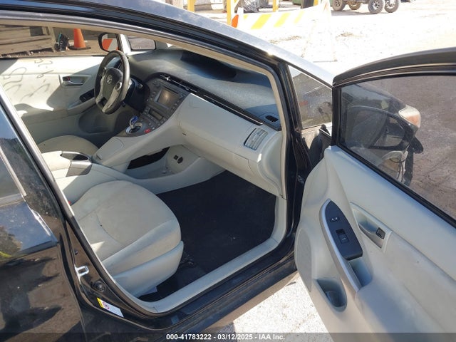 Toyota Prius Two 2015 JTDKN3DU9F0435455 Image 5