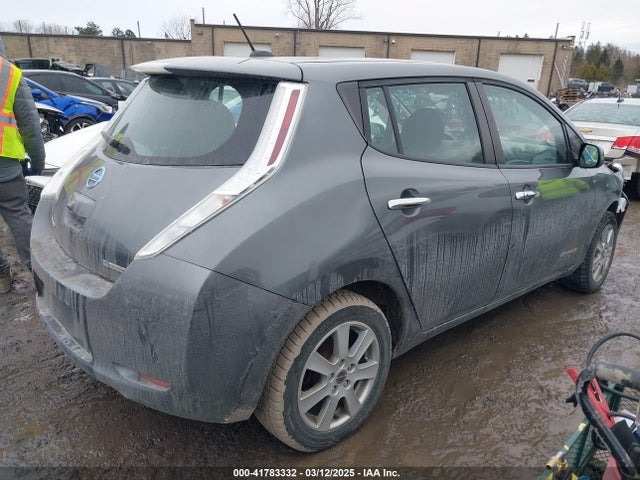 1N4BZ0CP6HC300956 Nissan LEAF S