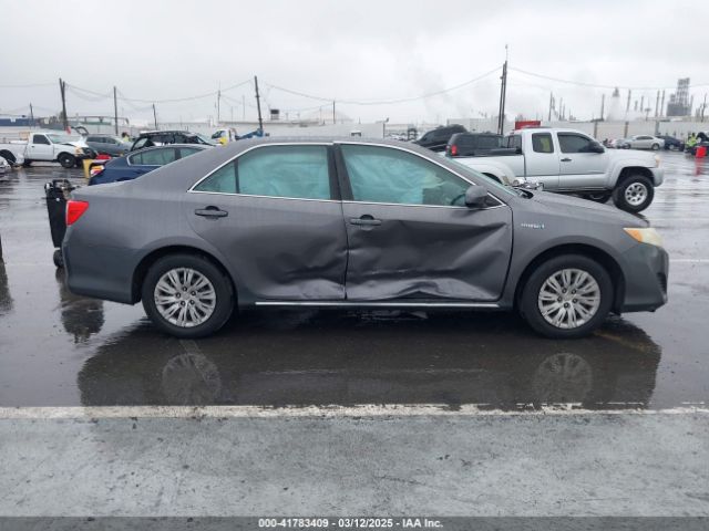 4T1BD1FK9EU115039 Toyota Camry Hybrid Le