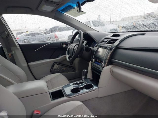4T1BD1FK9EU115039 Toyota Camry Hybrid Le