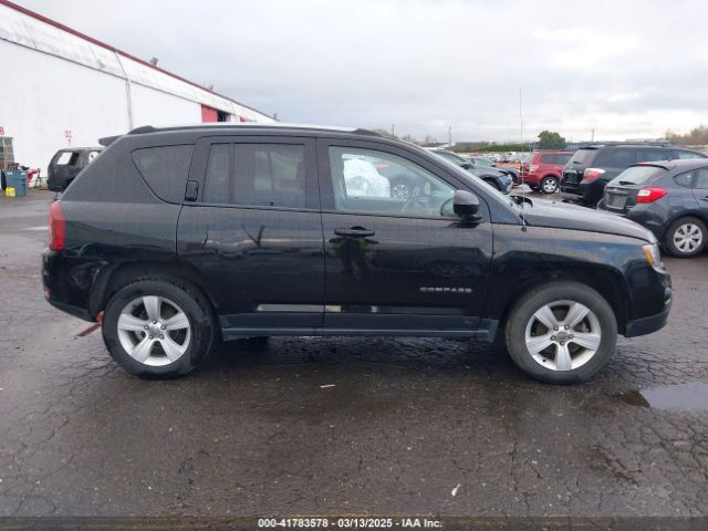 1C4NJDEB6GD674564 Jeep Compass Latitude