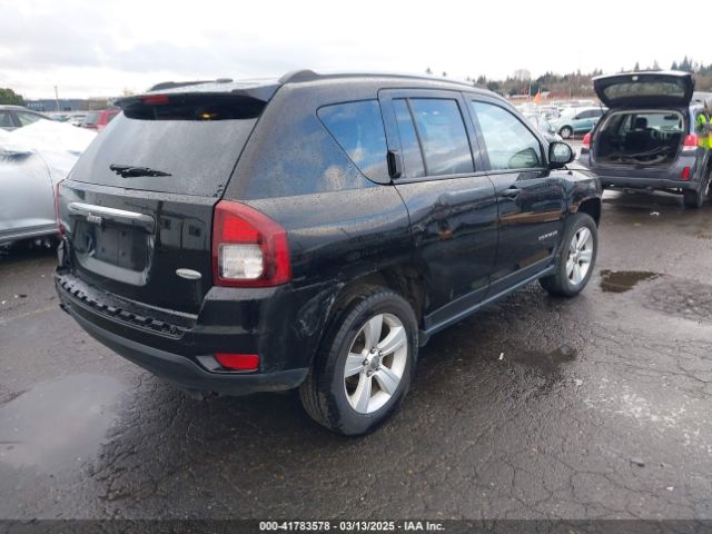 1C4NJDEB6GD674564 Jeep Compass Latitude