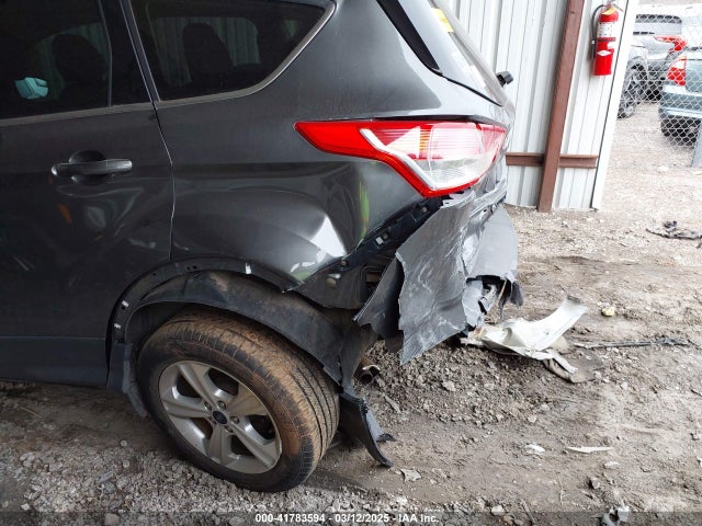 1FMCU9G9XFUA62125 Ford ESCAPE SE