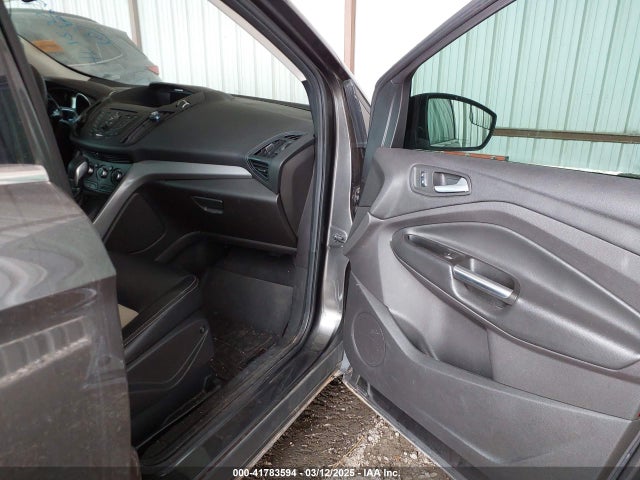 1FMCU9G9XFUA62125 Ford ESCAPE SE