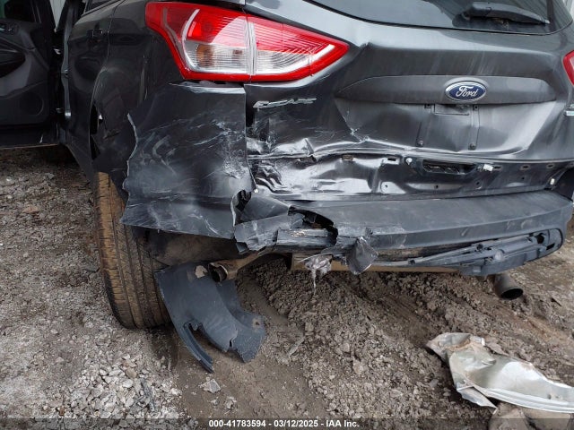 1FMCU9G9XFUA62125 Ford ESCAPE SE