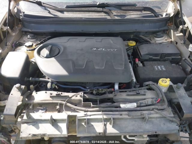 1C4PJMCS4EW278677 Jeep Cherokee Latitude