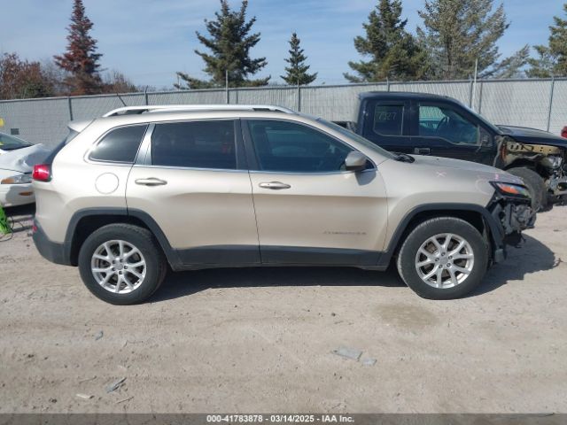 1C4PJMCS4EW278677 Jeep Cherokee Latitude