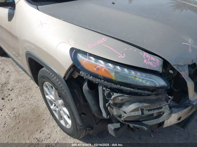 1C4PJMCS4EW278677 Jeep Cherokee Latitude