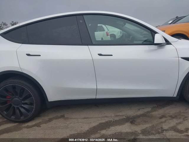 7SAYGDEF0NF400560 Tesla Model Y Performance Dual Motor All-wheel Drive