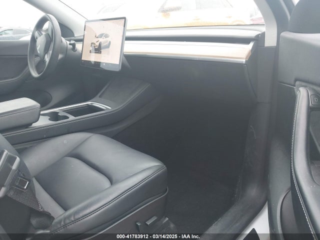 7SAYGDEF0NF400560 Tesla Model Y Performance Dual Motor All-wheel Drive