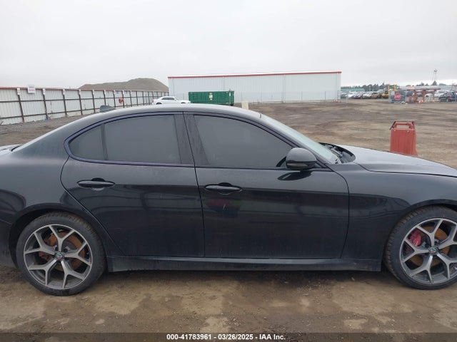 Alfa Romeo giulia (952) 2018 ZARFAEEN8J7578046 Image 13