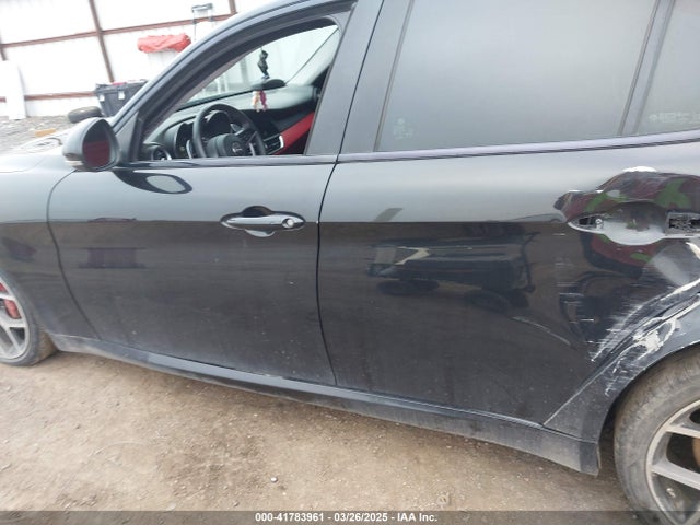 Alfa Romeo giulia (952) 2018 ZARFAEEN8J7578046 Image 14