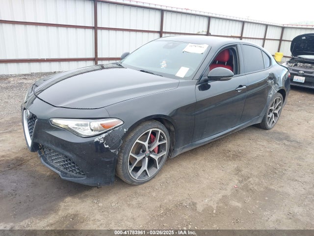 Alfa Romeo giulia (952) 2018 ZARFAEEN8J7578046 Image 2