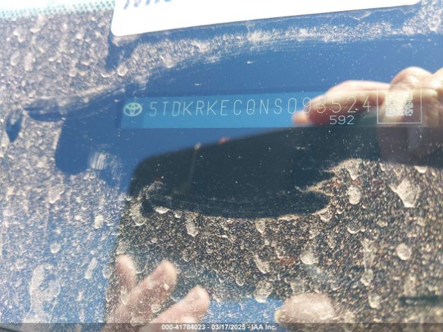 5TDKRKEC0NS093524 Toyota SIENNA LE