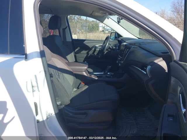 1GNEVGKW5JJ105265 Chevrolet Traverse 1lt