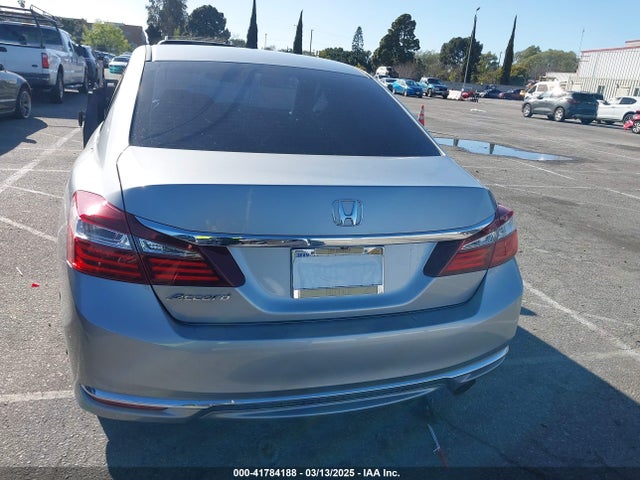 Honda ACCORD LX 2017 1HGCR2F33HA213757 Image 16