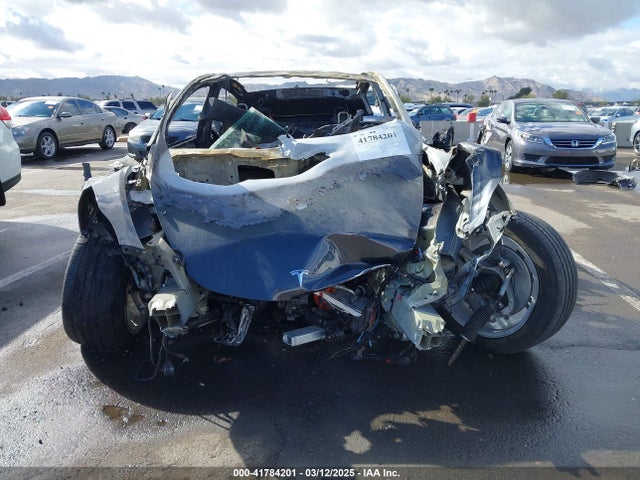 2024 TESLA MODEL Y 7SAYGDEEXRF993258 Photo 5