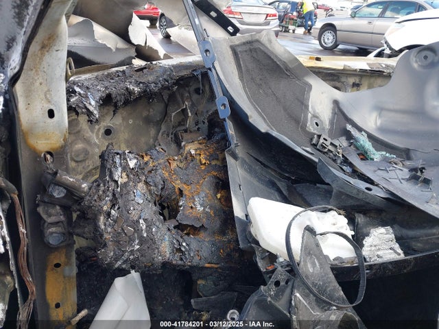 2024 TESLA MODEL Y 7SAYGDEEXRF993258 Photo 6