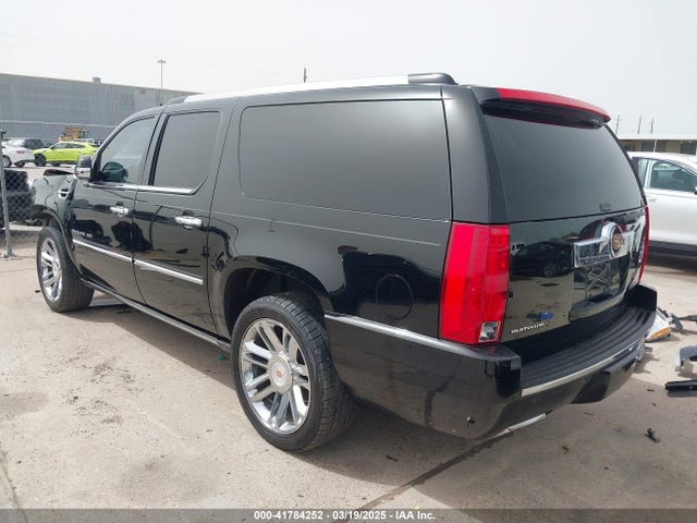 2013 CADILLAC ESCALADE ESV 1GYS3KEF4DR222867 Photo 2