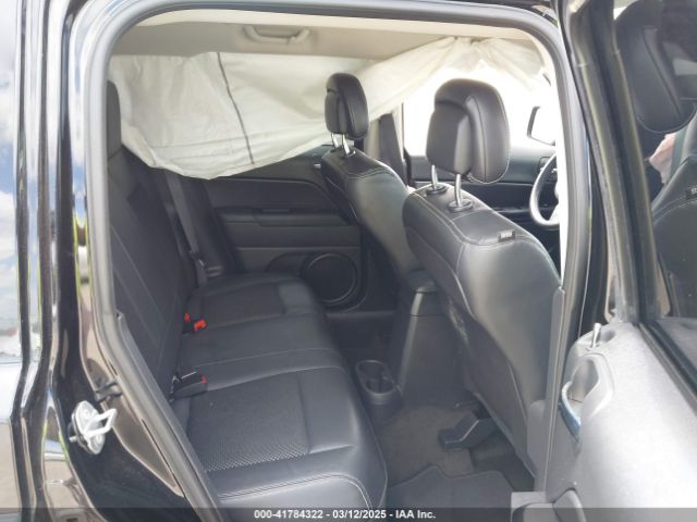 1C4NJPBA4GD642158 Jeep Patriot Sport Se