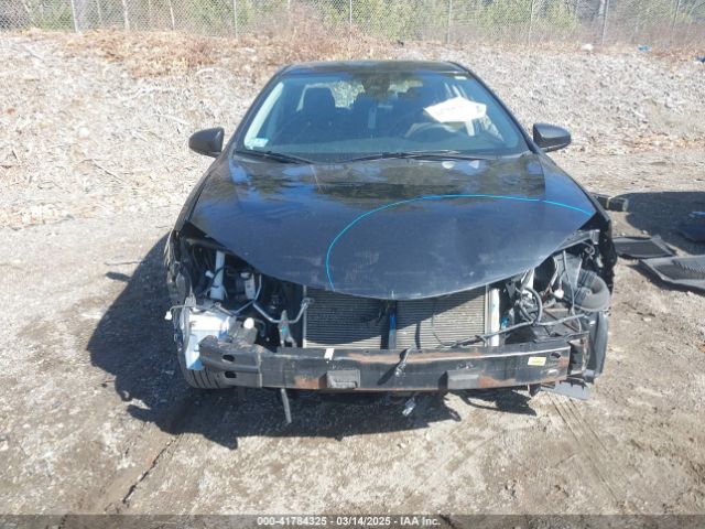 2T1BURHE4JC006084 Toyota COROLLA LE