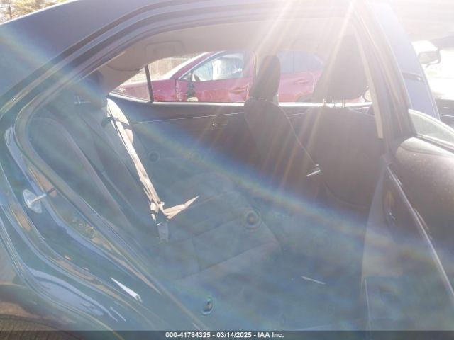 2T1BURHE4JC006084 Toyota COROLLA LE