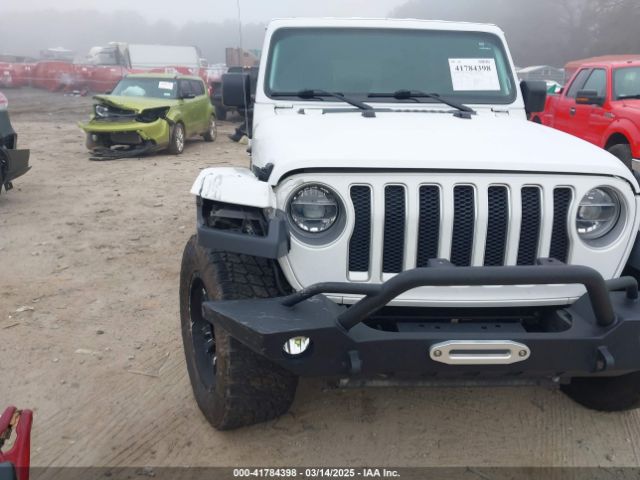 1C4HJXEG3JW161309 Jeep Wrangler Unlimited Sahara 4x4
