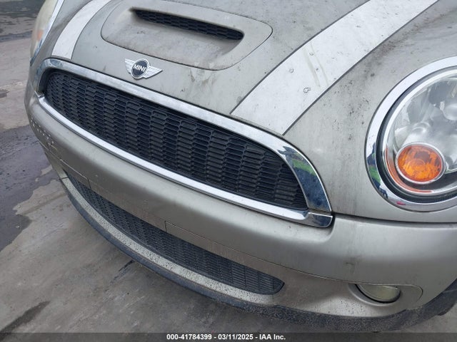 2010 MINI COOPER S WMWMF7C53ATX45077 Photo 5
