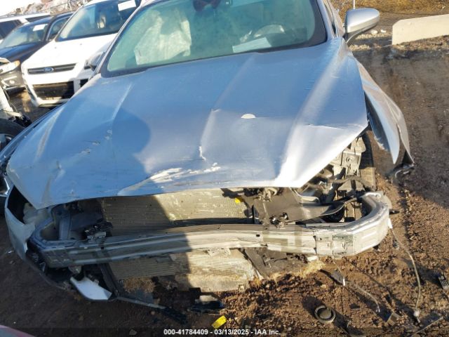 3FA6P0HD6LR222565 Ford FUSION SE