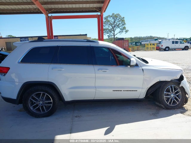 1C4RJEAG6JC270735 Jeep Grand Cherokee Laredo E 4x2