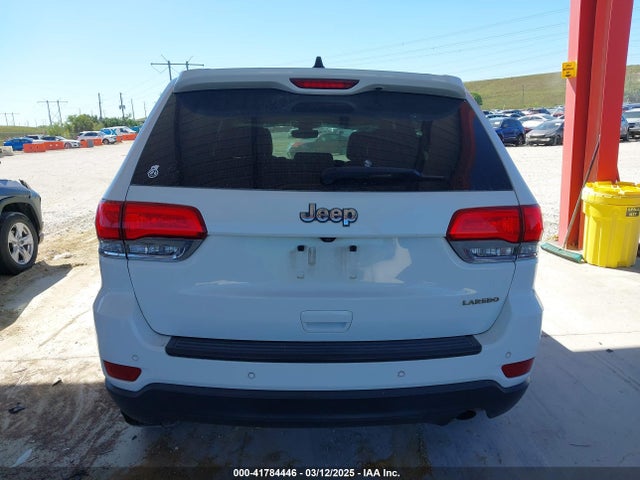 1C4RJEAG6JC270735 Jeep Grand Cherokee Laredo E 4x2