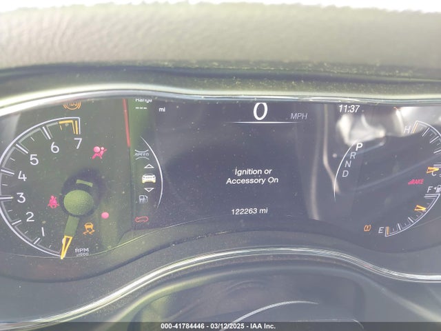 1C4RJEAG6JC270735 Jeep Grand Cherokee Laredo E 4x2