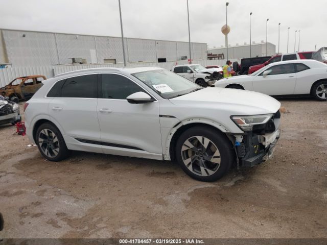 WA1LAAGE6NB033284 Audi E-tron Premium Plus Quattro