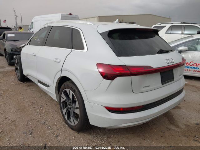 WA1LAAGE6NB033284 Audi E-tron Premium Plus Quattro