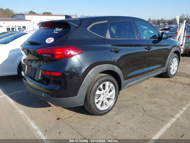 KM8J23A44KU863912 Hyundai TUCSON SE