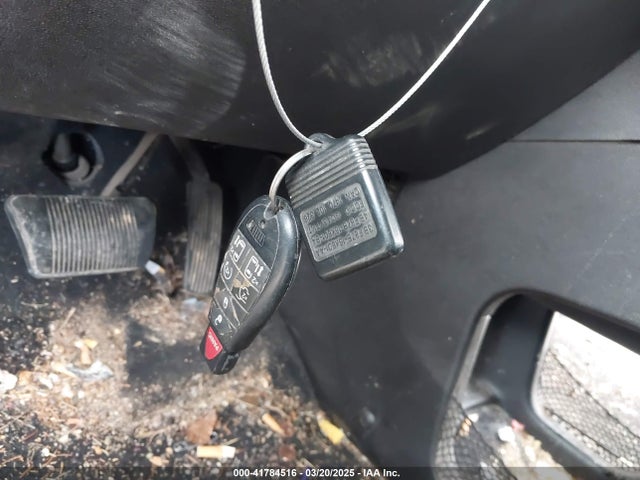 2C4RDGCG5JR156118 Dodge Grand Caravan Sxt