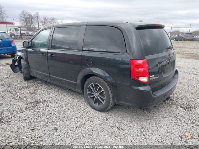 2C4RDGCG5JR156118 Dodge Grand Caravan Sxt