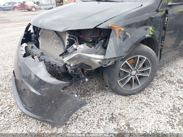 2C4RDGCG5JR156118 Dodge Grand Caravan Sxt