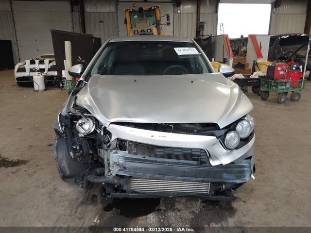 1G1JC6SBXF4129256 Chevrolet Sonic Lt Auto