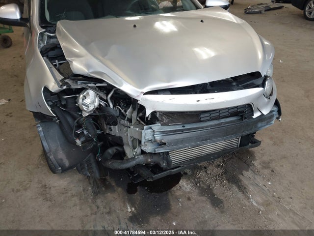 1G1JC6SBXF4129256 Chevrolet Sonic Lt Auto