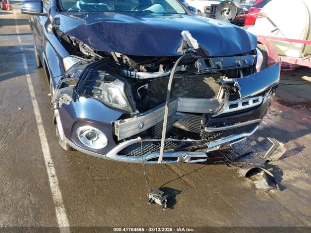 WDCTG4GB1JJ465643 Mercedes-Benz Gla 250 4matic