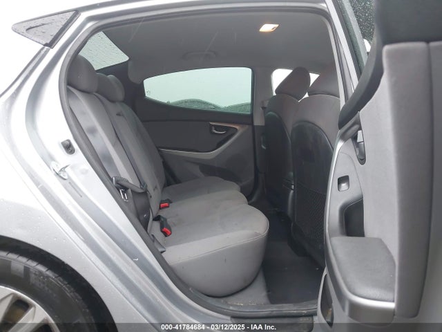 5NPDH4AE7FH616818 Hyundai ELANTRA SE